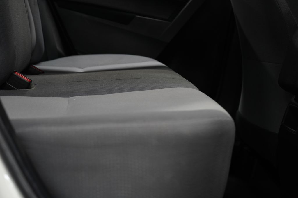 2018 Toyota Corolla Image 24