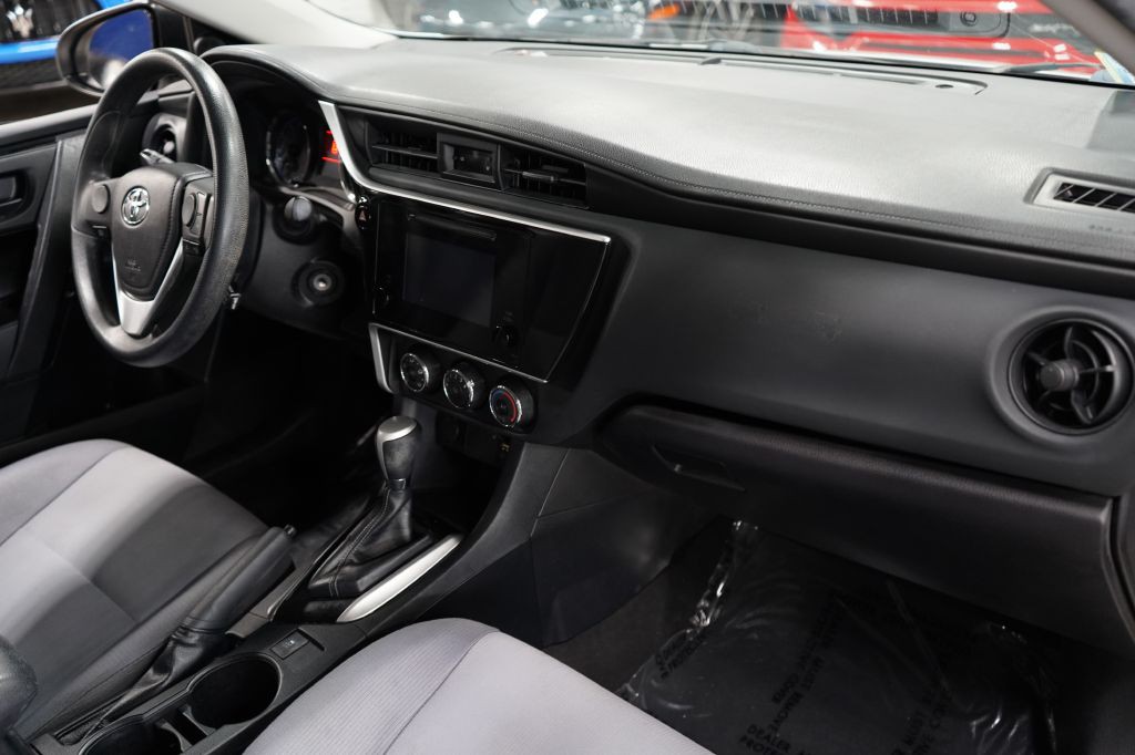 2018 Toyota Corolla Image 26