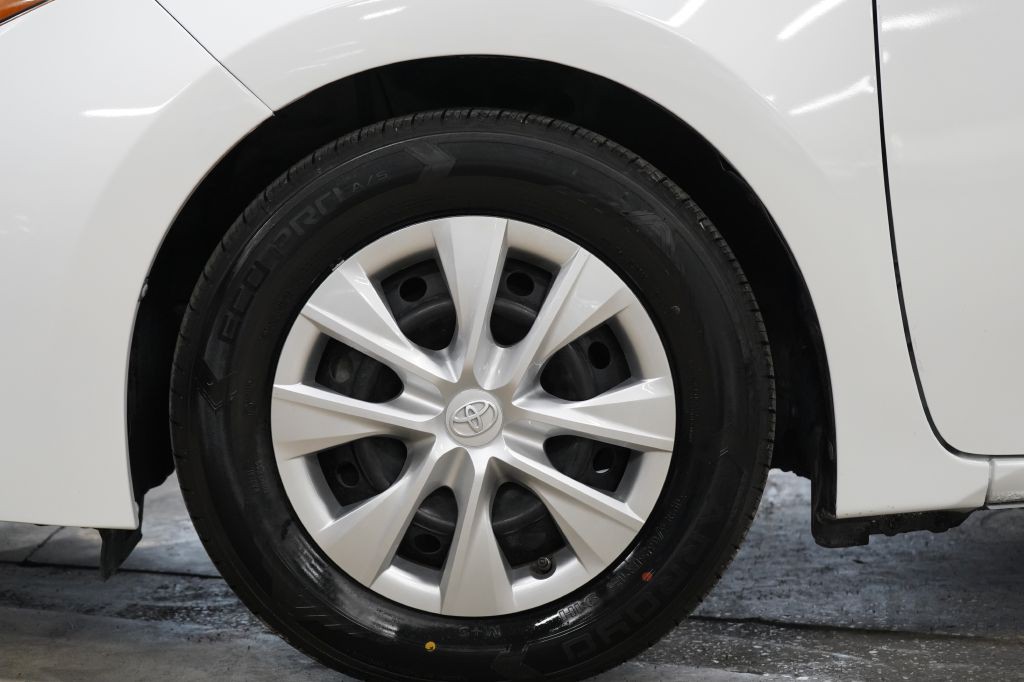 2018 Toyota Corolla Image 30