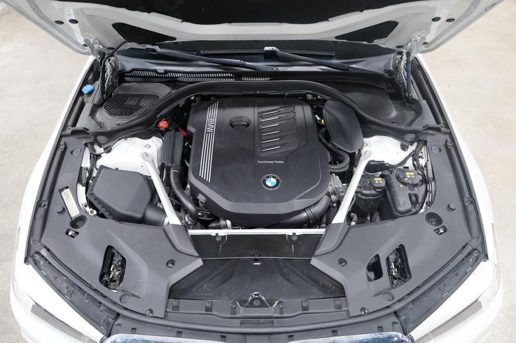 2020 BMW 5 Series Image 25