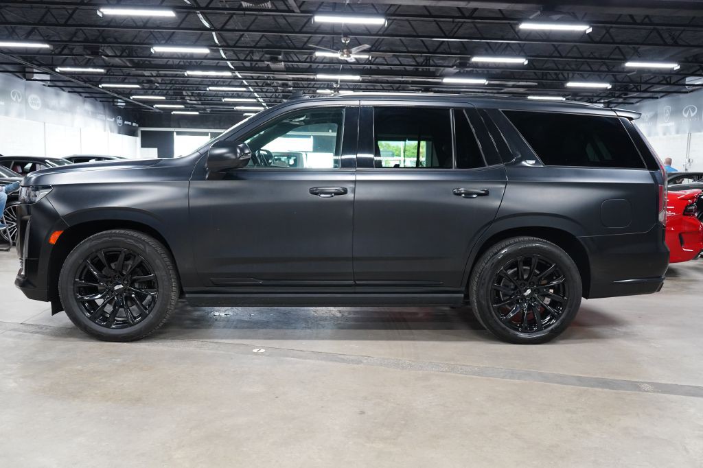 2021 Cadillac Escalade Image 2