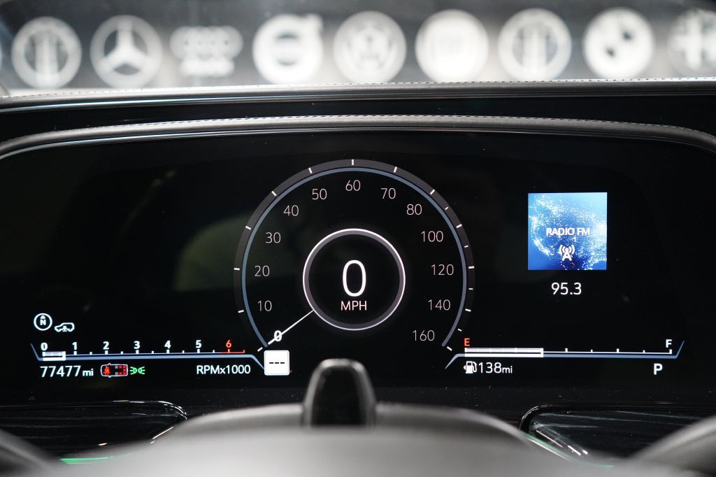2021 Cadillac Escalade Image 15