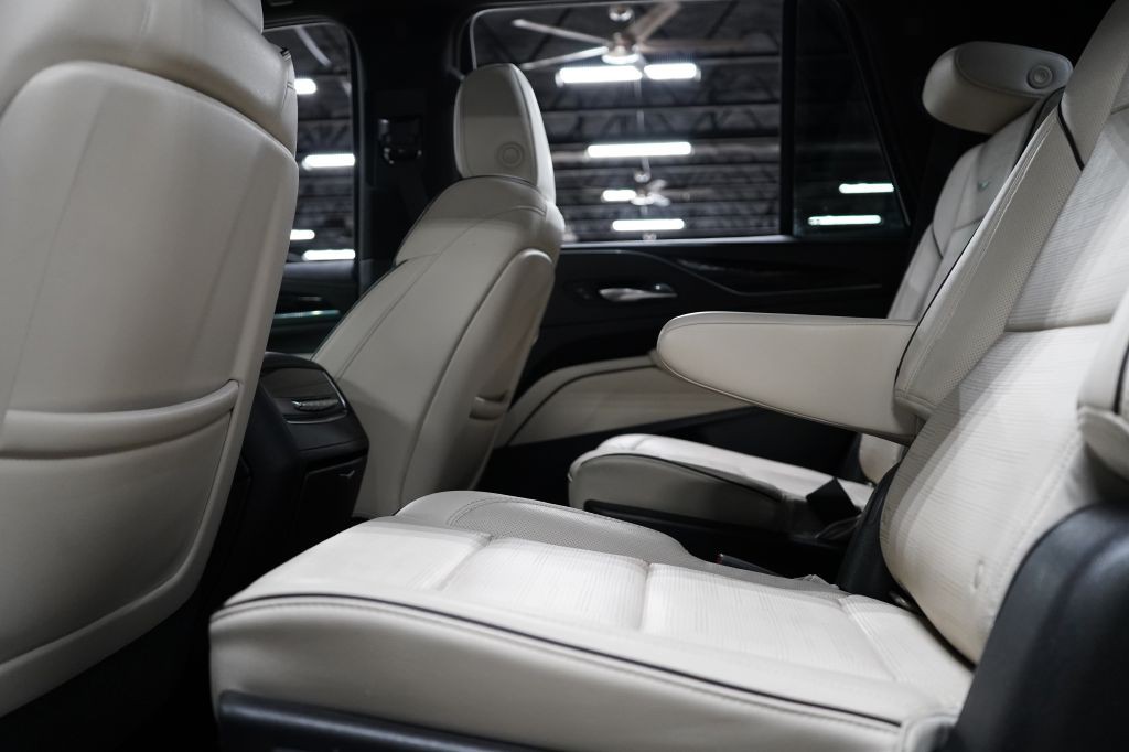 2021 Cadillac Escalade Image 22