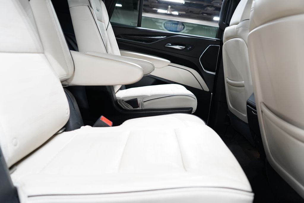 2021 Cadillac Escalade Image 28