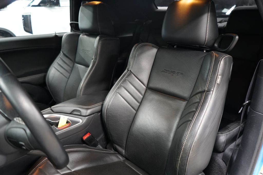 2016 Dodge Challenger Image 13