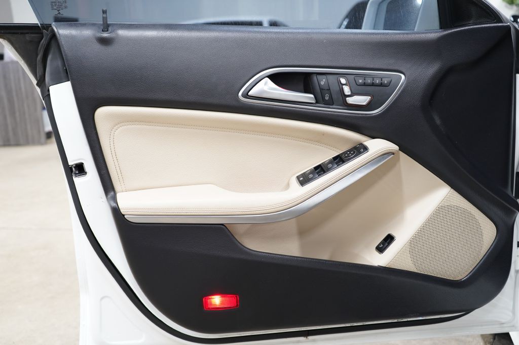 2019 Mercedes-Benz CLA-Class Image 9