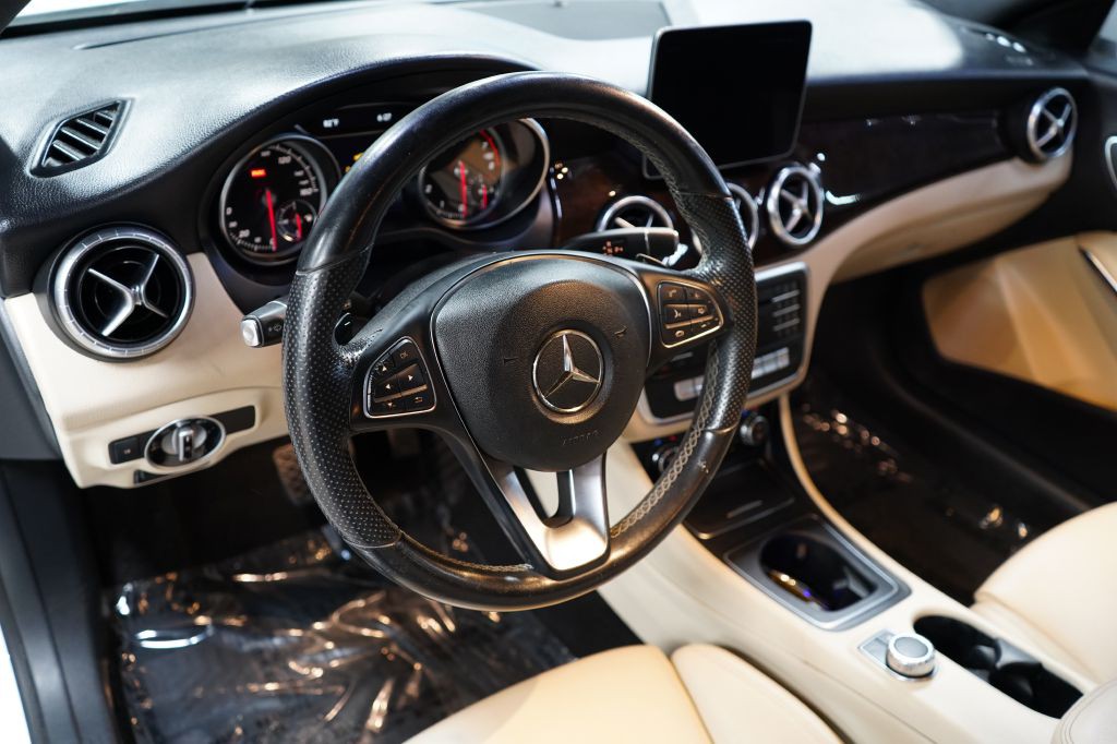 2019 Mercedes-Benz CLA-Class Image 10