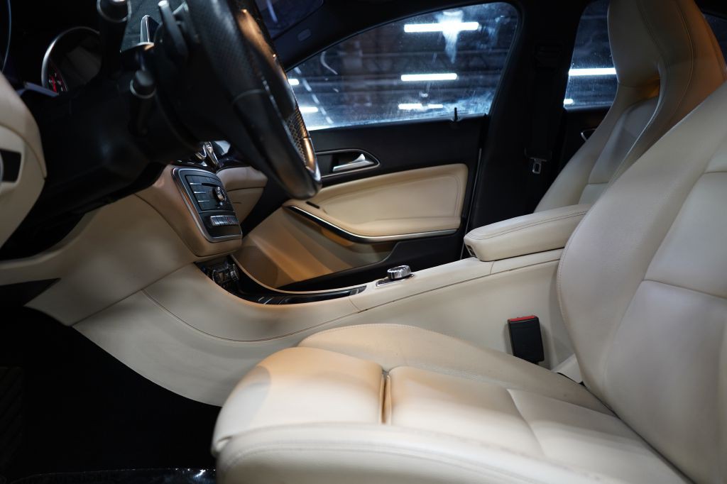 2019 Mercedes-Benz CLA-Class Image 12