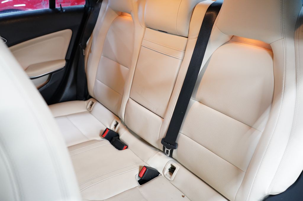 2019 Mercedes-Benz CLA-Class Image 15