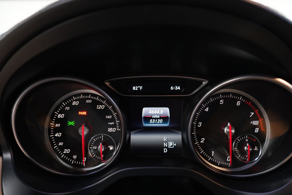 2019 Mercedes-Benz CLA-Class Image 31
