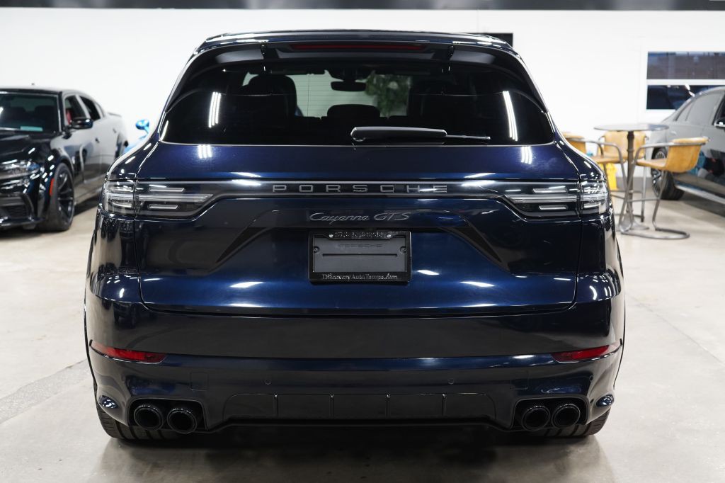2023 Porsche Cayenne Image 4