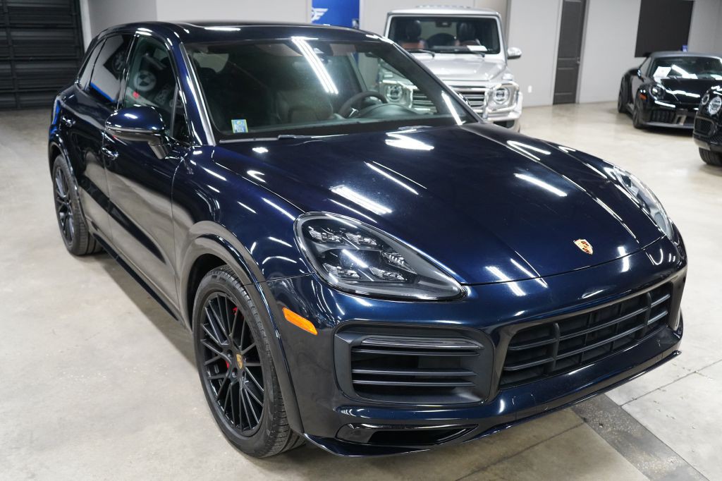 2023 Porsche Cayenne Image 7