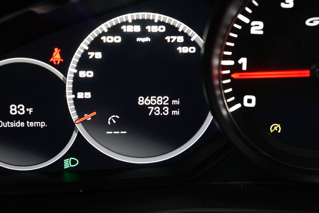 2023 Porsche Cayenne Image 19