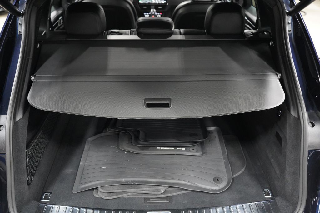 2023 Porsche Cayenne Image 28