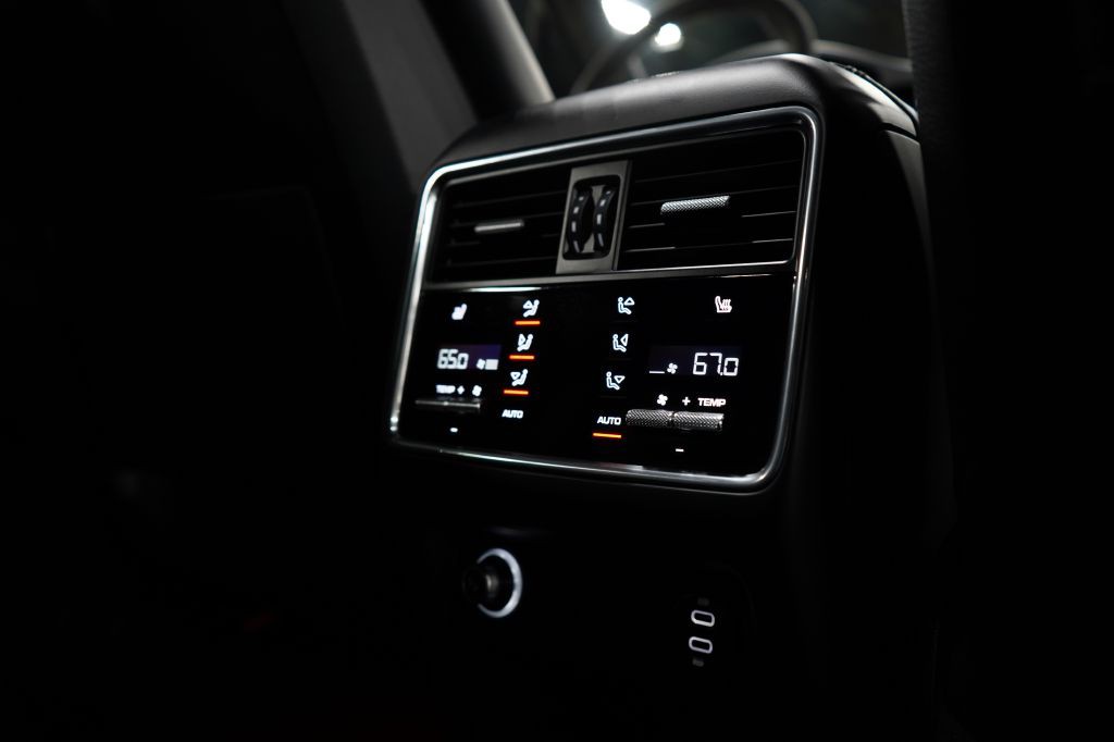 2023 Porsche Cayenne Image 33