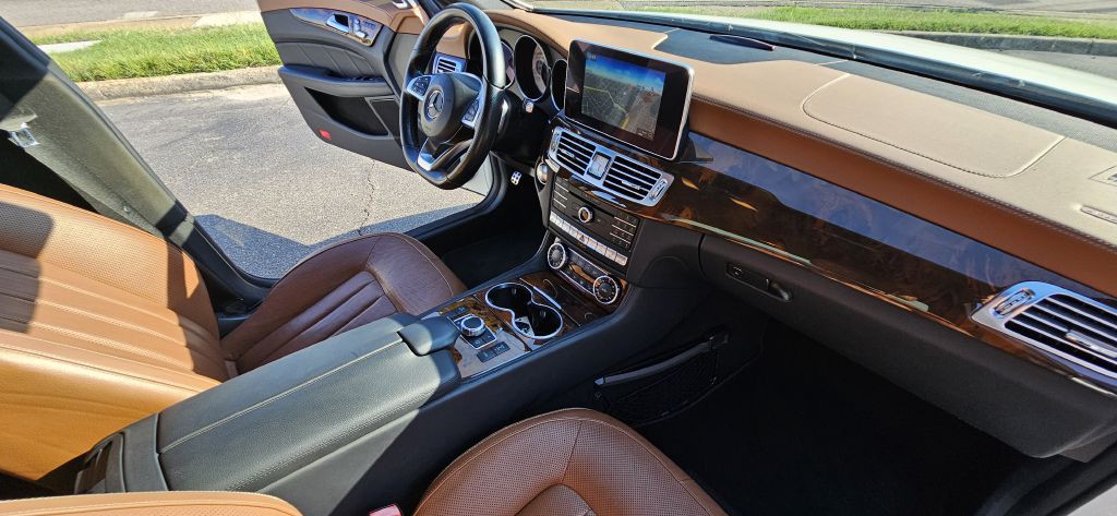 2017 Mercedes-Benz CLS-Class Image 35