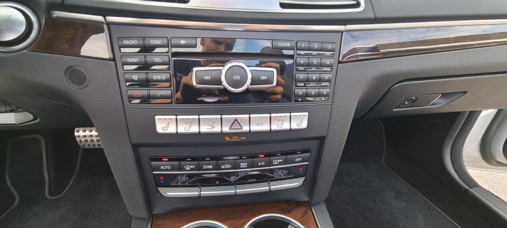 2014 Mercedes-Benz E-Class Image 51