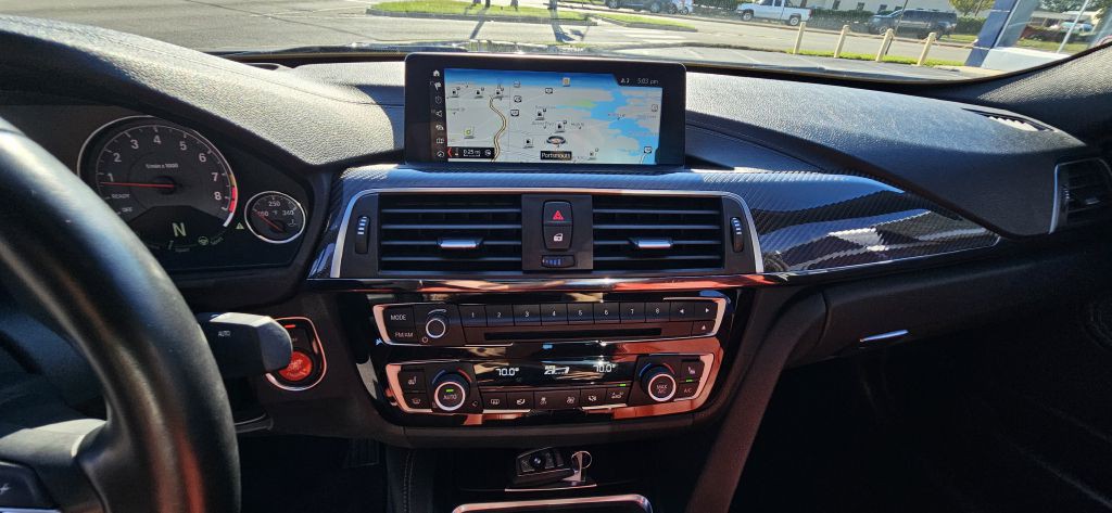 2018 BMW M3 Image 27
