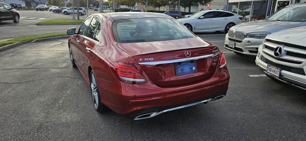2017 Mercedes-Benz E-Class Image 6