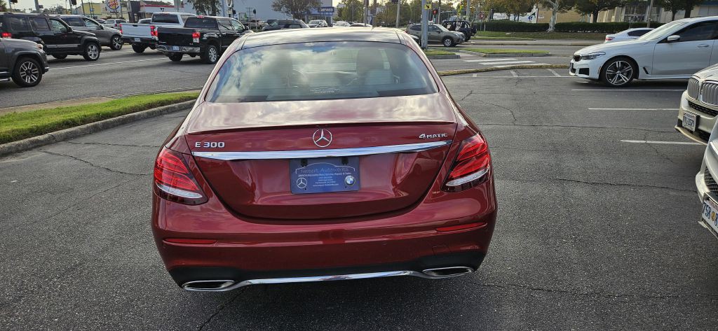 2017 Mercedes-Benz E-Class Image 7