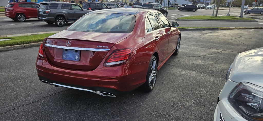 2017 Mercedes-Benz E-Class Image 10