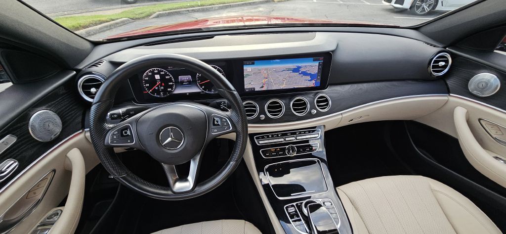 2017 Mercedes-Benz E-Class Image 22