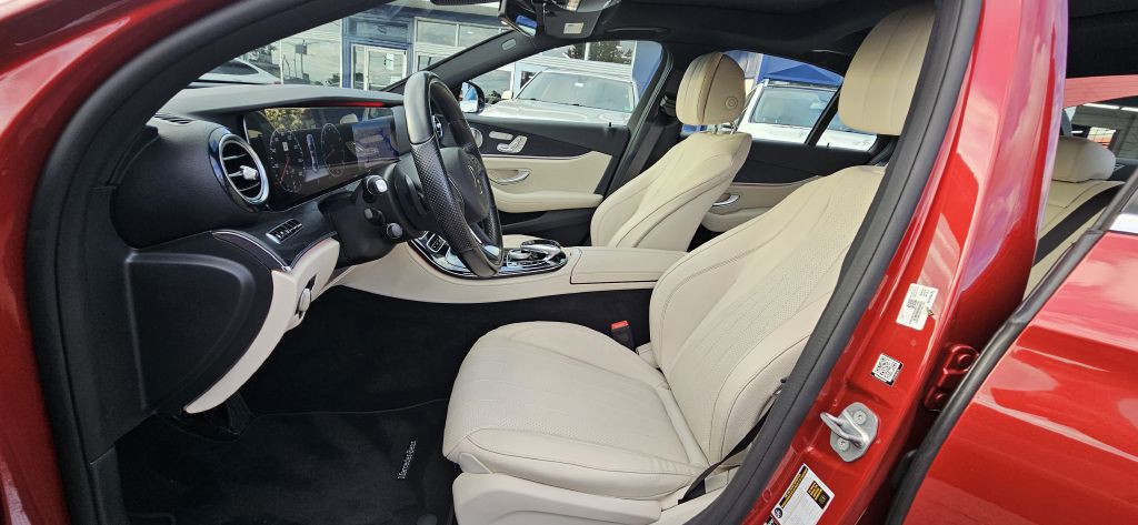 2017 Mercedes-Benz E-Class Image 23