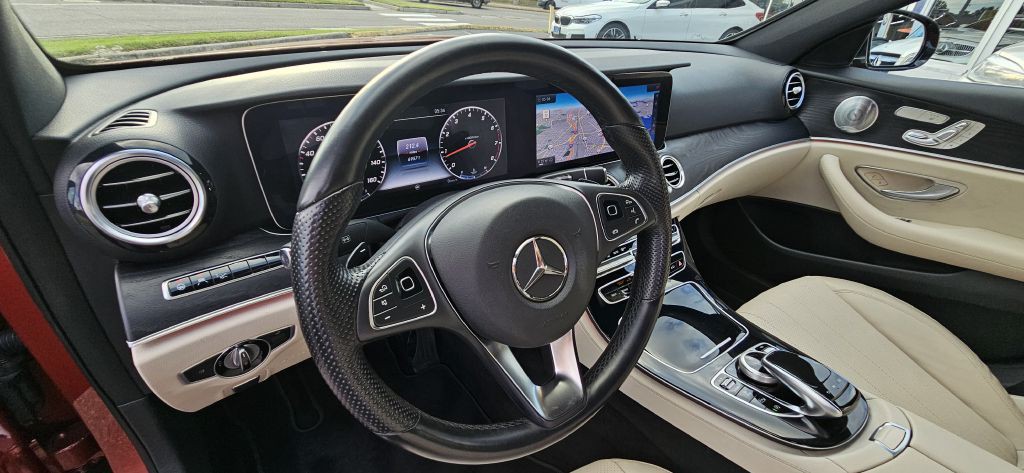 2017 Mercedes-Benz E-Class Image 25