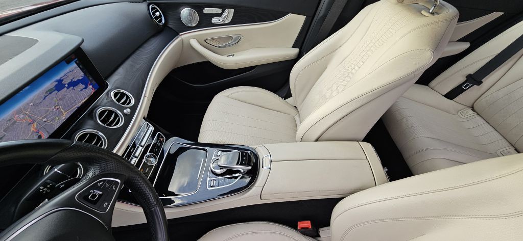 2017 Mercedes-Benz E-Class Image 29