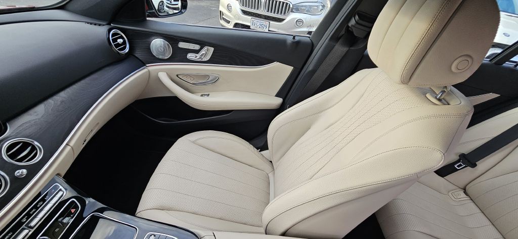 2017 Mercedes-Benz E-Class Image 30
