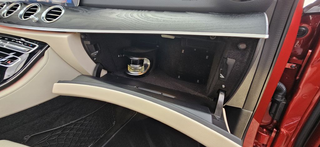2017 Mercedes-Benz E-Class Image 45