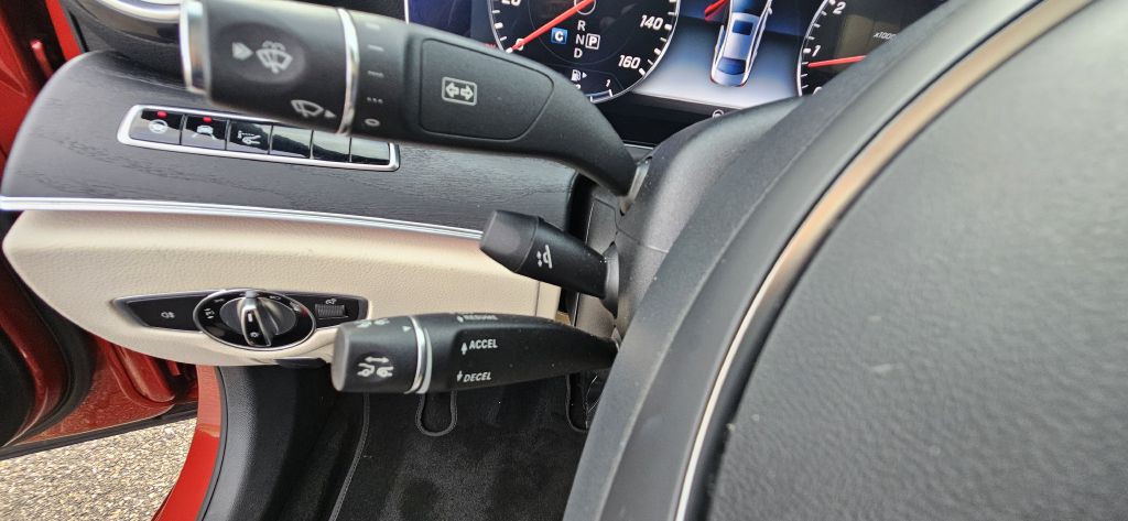 2017 Mercedes-Benz E-Class Image 53
