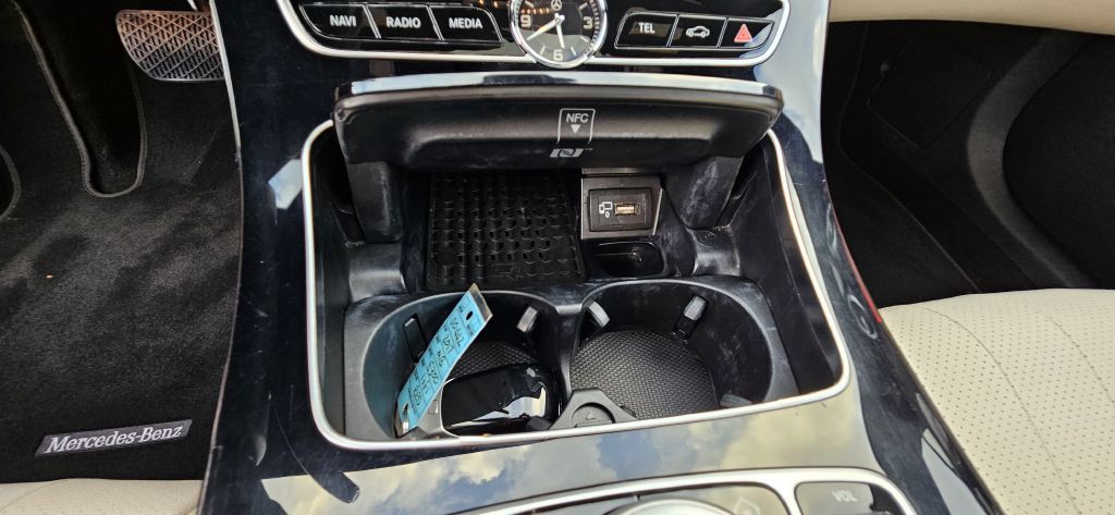 2017 Mercedes-Benz E-Class Image 60