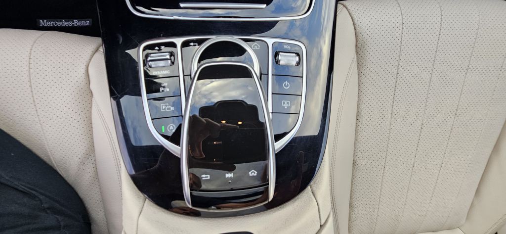 2017 Mercedes-Benz E-Class Image 61