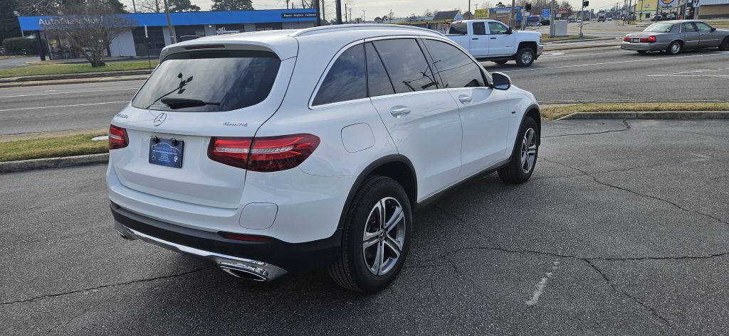 2019 Mercedes-Benz GLC-Class Image 8