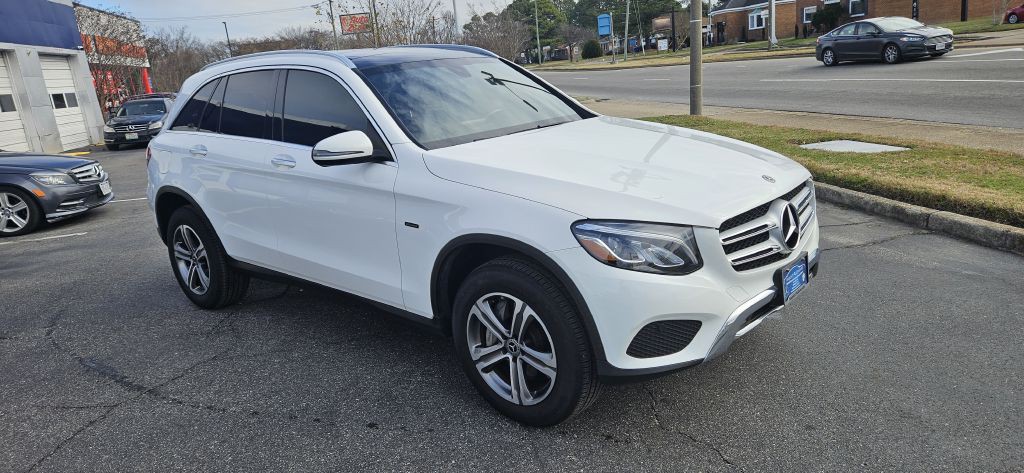 2019 Mercedes-Benz GLC-Class Image 11