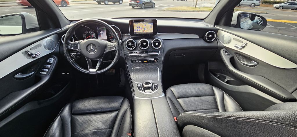 2019 Mercedes-Benz GLC-Class Image 16