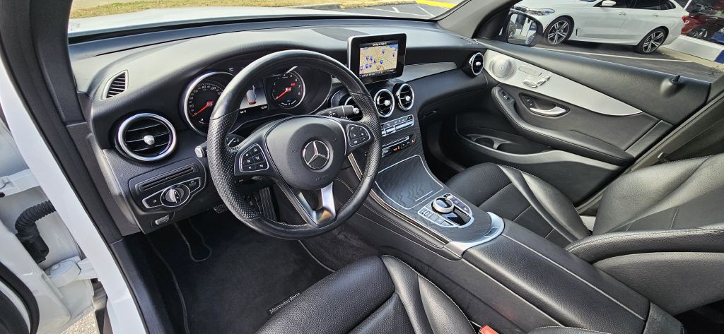 2019 Mercedes-Benz GLC-Class Image 19