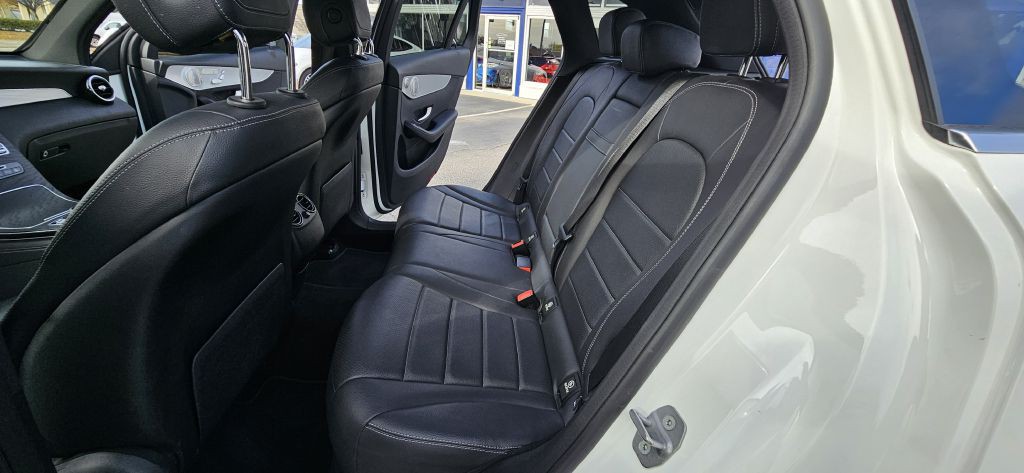 2019 Mercedes-Benz GLC-Class Image 35