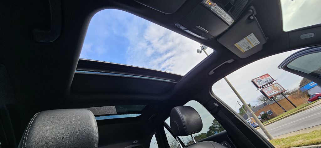 2019 Mercedes-Benz GLC-Class Image 43