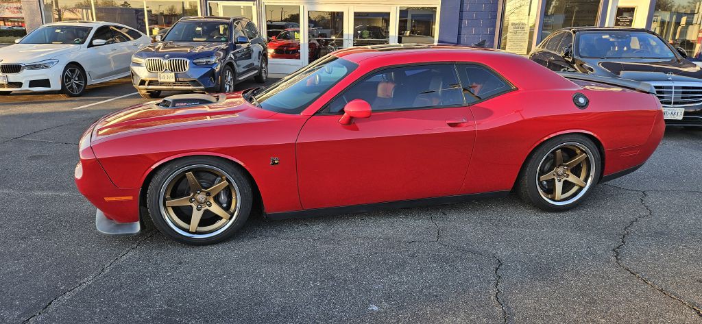 2016 Dodge Challenger Image 3