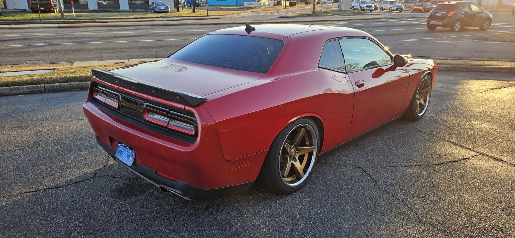 2016 Dodge Challenger Image 10