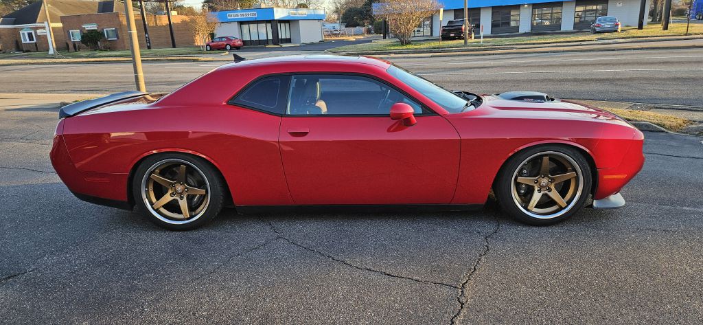 2016 Dodge Challenger Image 12