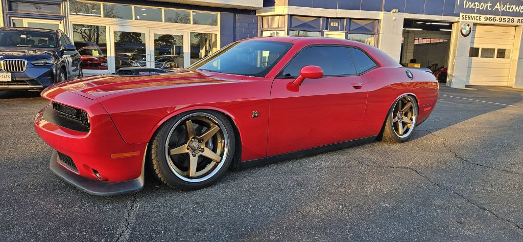2016 Dodge Challenger Image 24