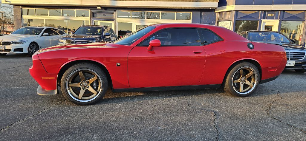 2016 Dodge Challenger Image 28