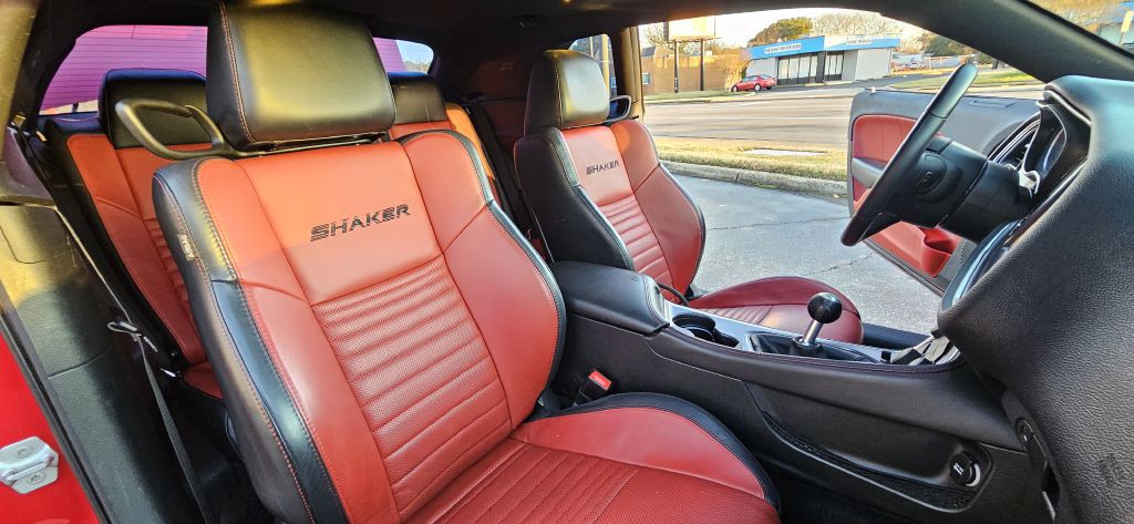 2016 Dodge Challenger Image 40