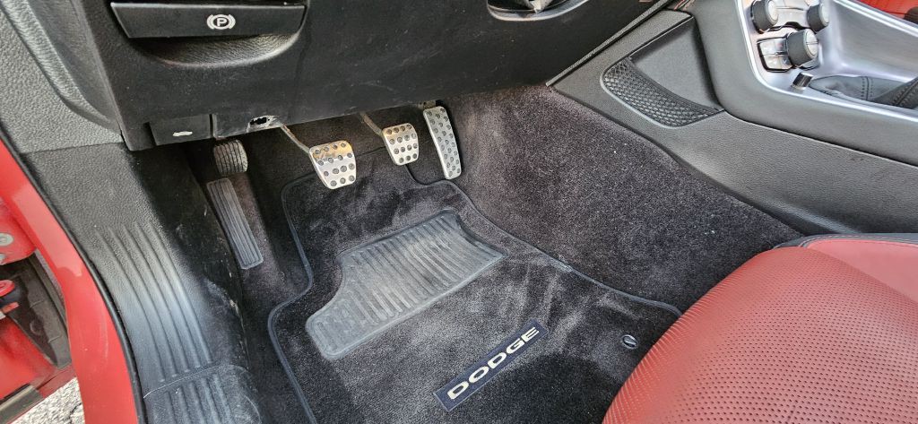 2016 Dodge Challenger Image 53