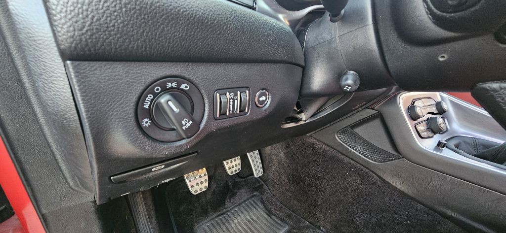 2016 Dodge Challenger Image 54