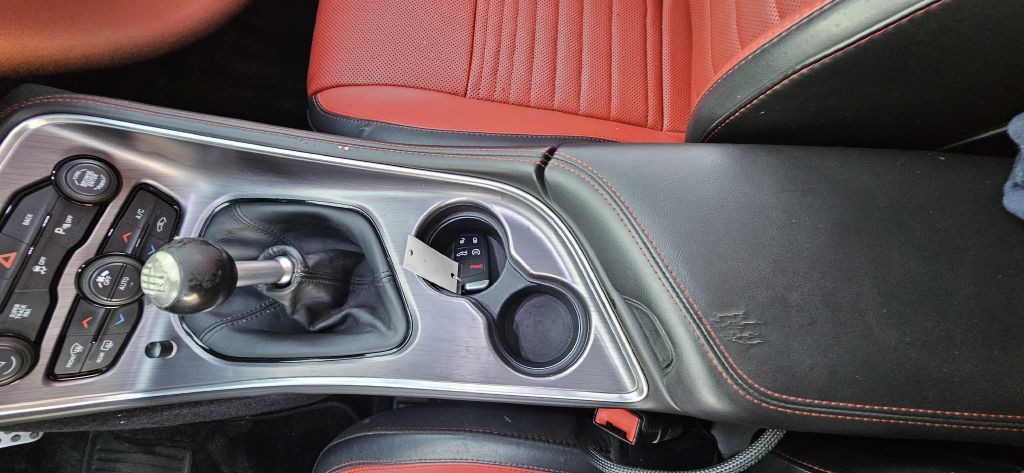 2016 Dodge Challenger Image 60