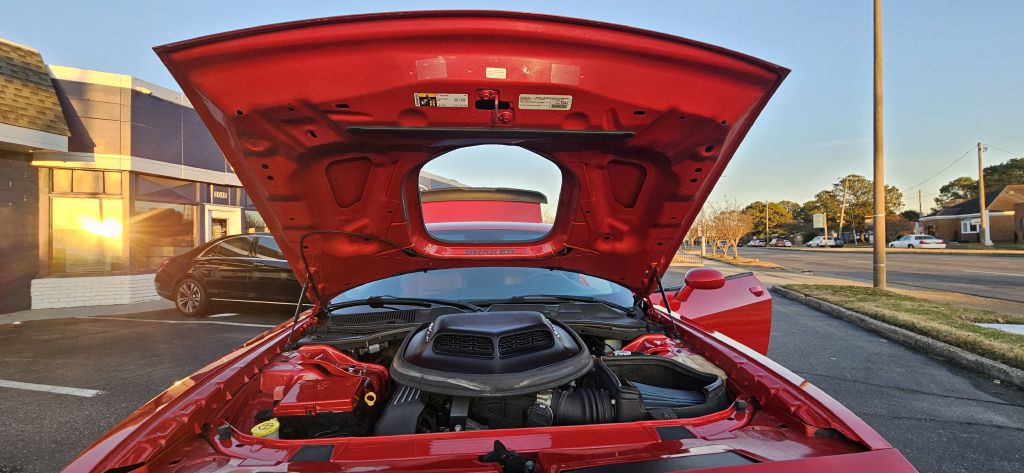 2016 Dodge Challenger Image 73